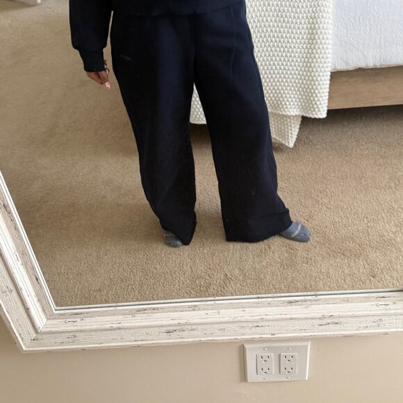 Aritzia Admiral Sweatshirt and Mega Flutter Pants - Picture 5 of 8